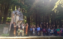 Стотици българи почетоха паметта на Хаджи Димитър на Бузлуджа