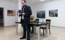 Венцислав Василев представи "Утаяване на естеството" в Казанлък