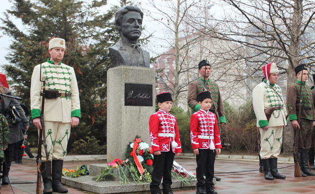 Галерия – Почит към паметта на Васил Левски